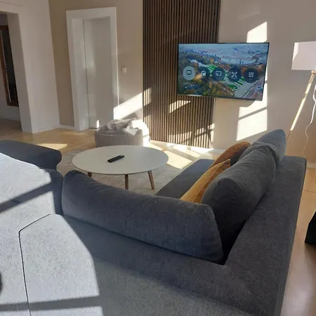 Maremar - 116qm Mit 2 Schlafzimmern - Perfekt Fuer Familien - Holzmarkt - Luxus Boxspringbetten - Kueche - Balkon - Arbeitsplaetze *