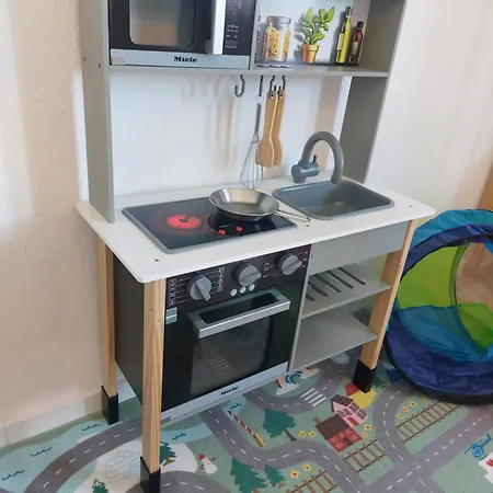 Maremar - 116qm Mit 2 Schlafzimmern - Perfekt Fuer Familien - Holzmarkt - Luxus Boxspringbetten - Kueche - Balkon - Arbeitsplaetze * 威尔登