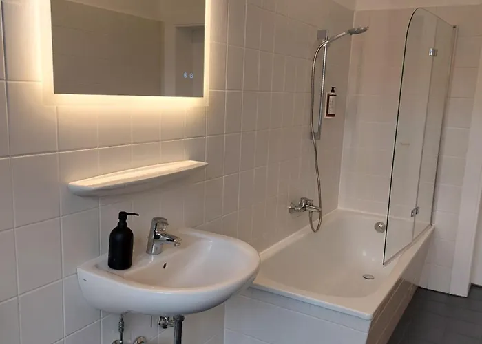 Maremar - 116qm Mit 2 Schlafzimmern - Perfekt Fuer Familien - Holzmarkt - Luxus Boxspringbetten - Kueche - Balkon - Arbeitsplaetze * Verden an der Aller