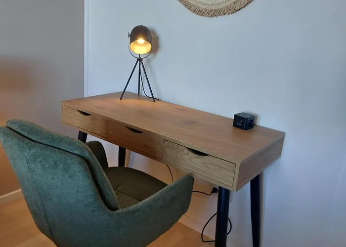 Maremar - 116qm Mit 2 Schlafzimmern - Perfekt Fuer Familien - Holzmarkt - Luxus Boxspringbetten - Kueche - Balkon - Arbeitsplaetze * Verden an der Aller